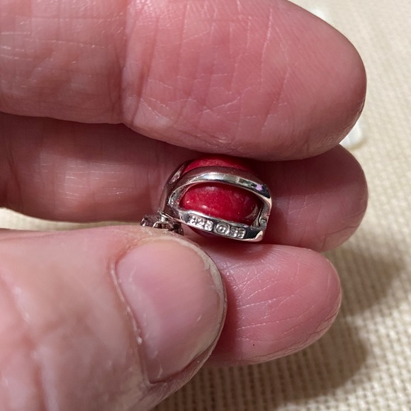 Elegant vintage sterling Silver and Red Stud Earrings - Picture 3 of 15